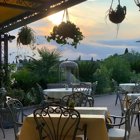 La Dolce Отель 3*